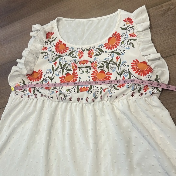 SHEIN Joress Curve Floral Embroidered Ruffled Sleeveless Top Swiss Dot Size 0XL - Picture 6 of 11